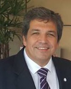 Dr. Fabián Román